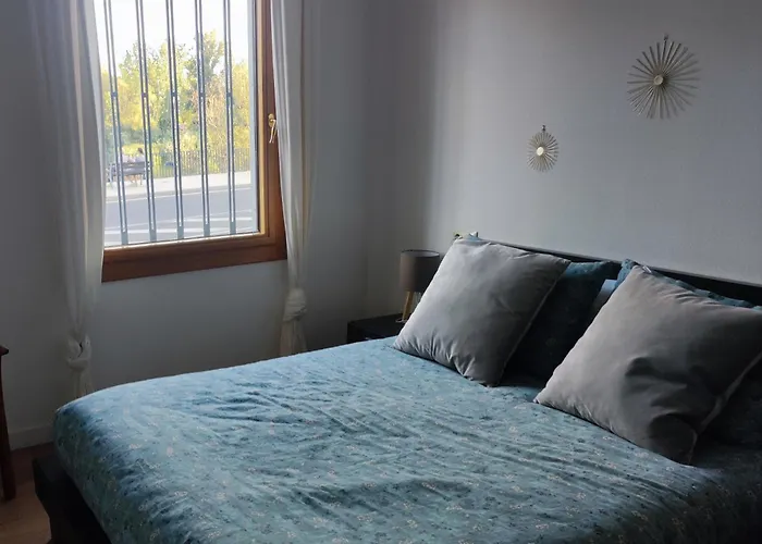 아파트 El Paseo Del Duero *